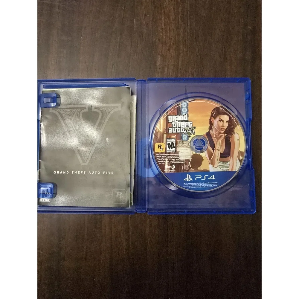 SONY Playstation 4 GTA V Game, Case, Map,‎ Manual